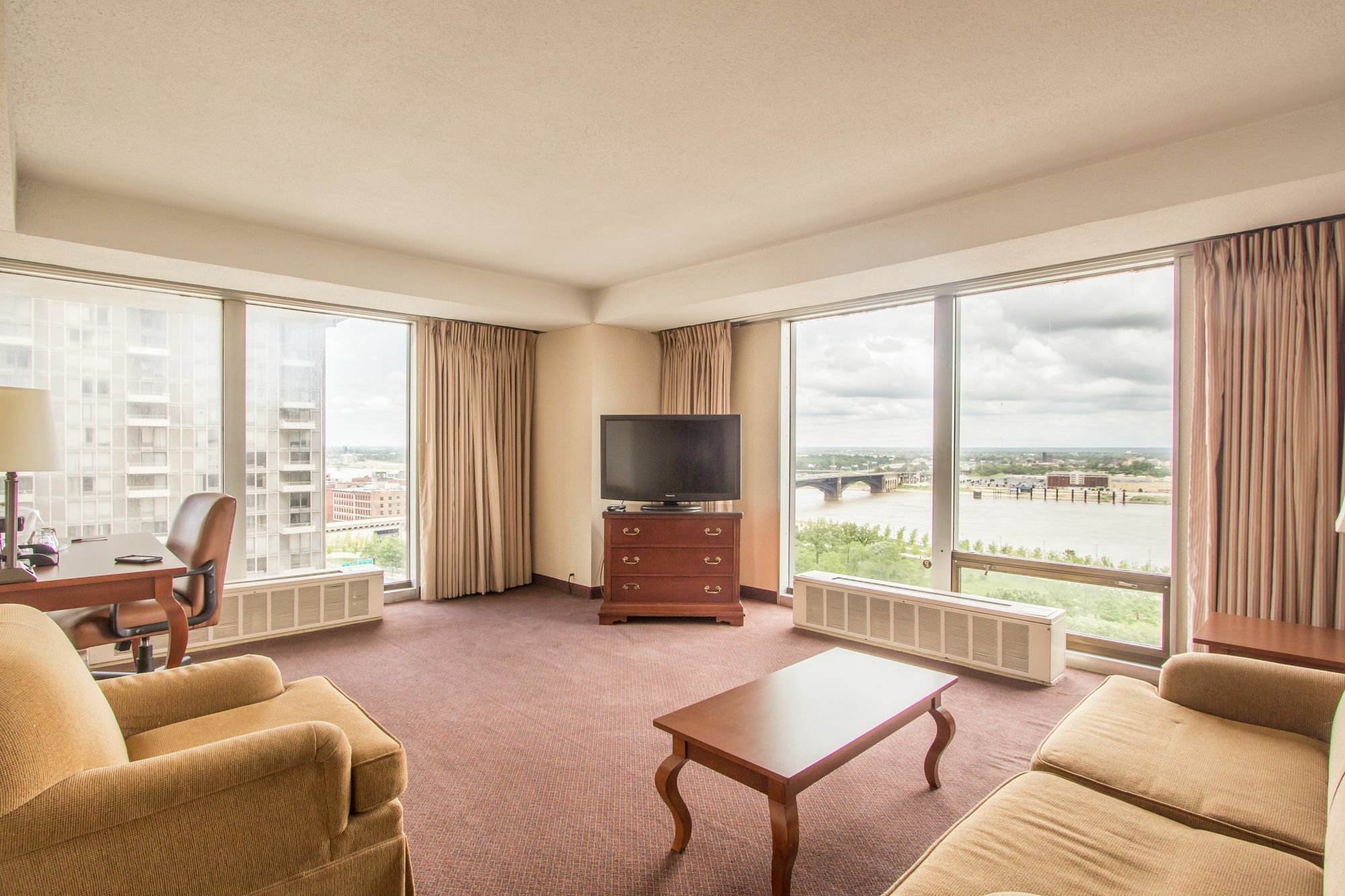 City Place Downtown St. Louis Hotel エクステリア 写真