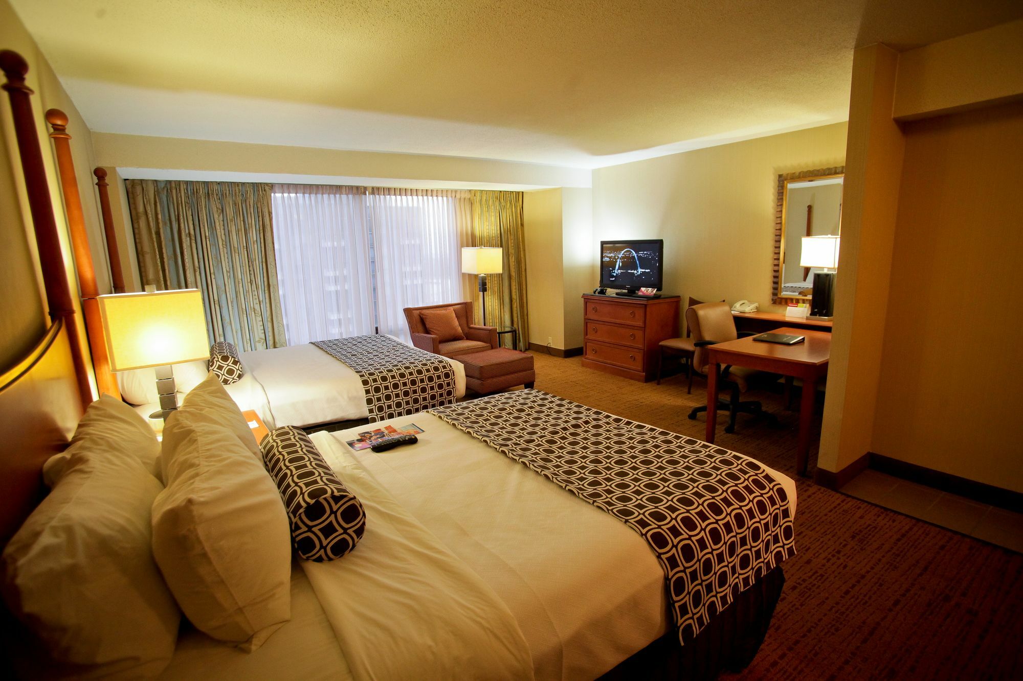 City Place Downtown St. Louis Hotel エクステリア 写真